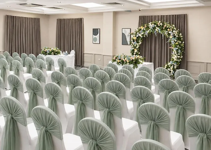 Voco Letchworth Hall By Ihg